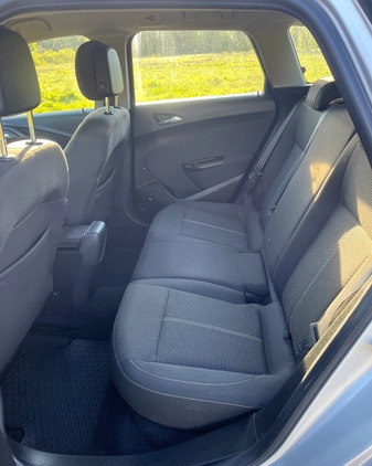 Opel Astra cena 27999 przebieg: 181000, rok produkcji 2015 z Zagórów małe 352